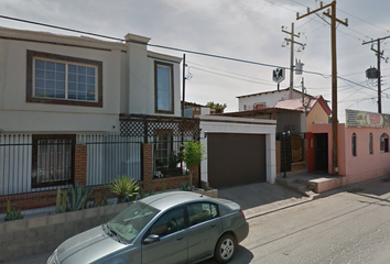 Casa en  C. Bernardo Reyes, Alianza Para La Producción, Mexicali, Baja California, México