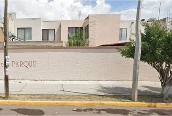 Casa en condominio en  De La Higuera, Residencial Del Parque, Aguascalientes, México