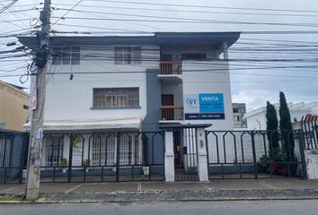 Casa en  Av. Brasil & Santiago Duarte, Quito, Ecuador