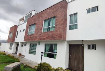 Casa en  Landázuri & Carapungo, Quito, Ecuador