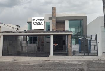 Casa en fraccionamiento en  Boulevard La Trinidad, San Bernardino La Trinidad, San Bernardino Tlaxcalancingo, Puebla, México