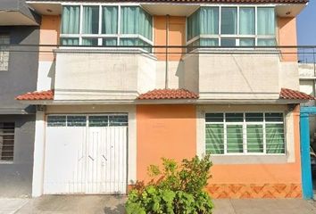 Casa en  C. Quince, Las Aguilas, Nezahualcóyotl, Estado De México, México