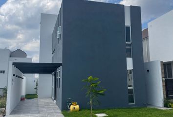 Casa en fraccionamiento en  Real Del Bosque, El Pueblito, Querétaro, México