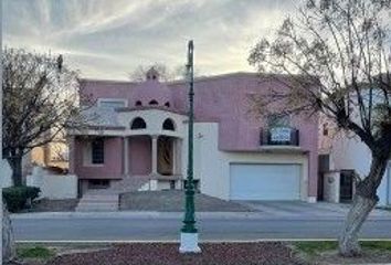 Casa en fraccionamiento en  Campos Elíseos, Juárez, Chihuahua, México