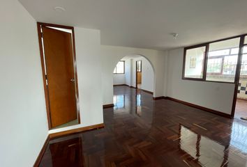 Departamento en  Jirón Monte Cedro 132, Lima, Perú