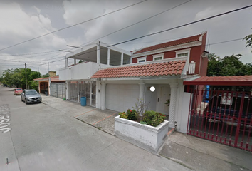 Casa en  Josefa Ortiz De Domínguez, Petromex, Poza Rica De Hidalgo, Veracruz, México
