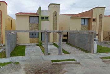 Casa en fraccionamiento en  Fernández De Córdova 165, Hacienda Del Santuario, Ciudad Victoria, Tamaulipas, México