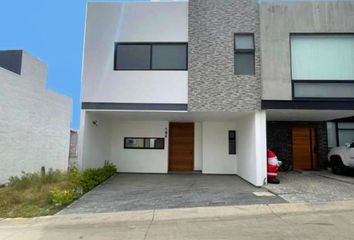 Casa en  Av. Paseo De La Cantera 406, Pontevedra, Capital Norte, Jalisco, México