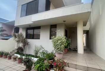 Casa en  Ceibos Norte, Guayaquil, Ecuador