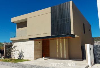 Casa en fraccionamiento en  La Espiga, Vida Y Comunidad, Avenida La Espiga, Santiago De Querétaro, Querétaro, México