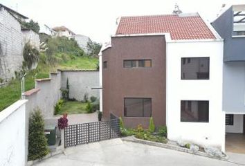 Casa en  Yanuncay, Cuenca, Ecuador