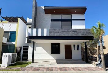 Casa en fraccionamiento en  Tejeda, Corregidora, Querétaro
