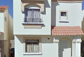 Casa en  Cerrada Rochelle, Luis Donaldo Colosio, Guaymas, Sonora, México