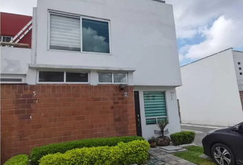 Casa en  Av Valle De San Isidro 61, Villas De Zapopan, 45133 Zapopan, Jal., México