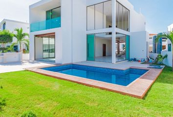 Casa en  Puerto De Cádiz, Marina El Cid, Mazatlán, Sinaloa, México