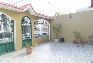 Casa en  Autopista Narcisa De Jesús, Guayaquil, Ecuador
