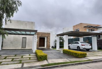 Casa en fraccionamiento en  Privada Valle De Santo Domingo, Res Club De Golf Tres Marías, Morelia, Michoacán De Ocampo, 58270, Mex