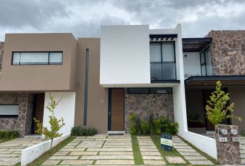 Casa en condominio en  Avenida La Camelina 485-615, Fracc Jardines De La Huerta, Morelia, Michoacán De Ocampo, 58080, Mex