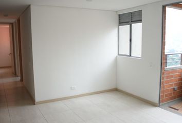 Apartamento en  Ditaires, Pilsen, Itagüi, Antioquia, Colombia