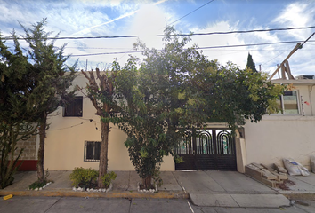 Casa en  Calle Margaritas, Lomas De San Miguel, Ciudad López Mateos, Estado De México, México