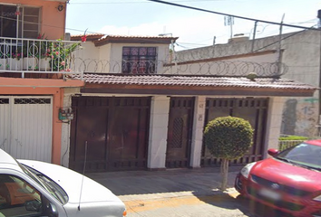 Casa en  Calle Valle De Los Sauces, Izcalli Del Valle, Buenavista, Estado De México, México
