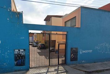 Casa en  Calle Azucena 228, San Juan, San Pedro Tlaquepaque, Jalisco, México