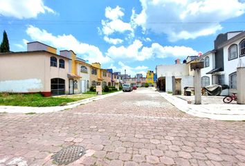 Casa en fraccionamiento en  Los Sauces, Rincón De San Lorenzo, Toluca, Estado De México, México