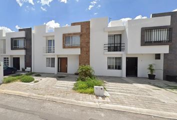 Casa en  Paseo Sicilia 9, El Pueblito, Querétaro, México