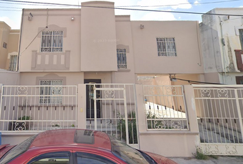 Casa en condominio en  Sierra San Carlos 1420, Privada Las Fuentes, Reynosa, Tamaulipas, México