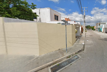 Casa en  Calle 94 & Calle 13'-1, Residencial Pensiones, Mérida, Yucatán, México