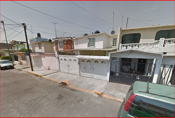 Casa en  Valle De Lierp, Valle De Aragon 1ra Sección, Ciudad Nezahualcóyotl, Estado De México, México