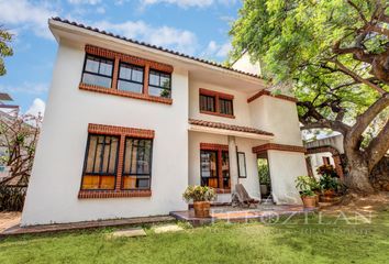 Casa en  Achichipico, Tepoztlán