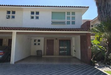 Casa en  La Vista Country Club, Vía Atlixcáyotl, Sta María Tonanzintla, San Andrés Cholula, Puebla, México