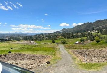 Terreno Comercial en  33p2+rq, Cuenca, Ecuador