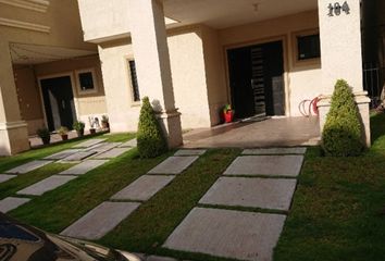 Casa en fraccionamiento en  Provenza Residencial, Blvrd Ramón G. Bonfil 720, San Carlos, 42084 Pachuca De Soto, Hgo., México