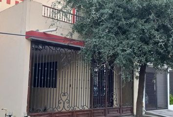 Casa en  De Tulipanes Sur, Misión De La Silla 1er. Sector, Guadalupe, Nuevo León, México