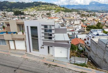 Casa en  6pcq+v5j Otavalo, Ecuador