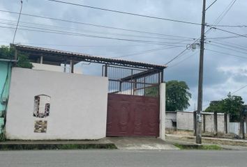Casa en  Avenida Walter Andrade, Quevedo, Ecu