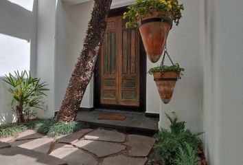 Casa en  Olinalá, San Pedro Garza García, Nuevo León, México