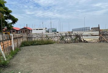 Terreno Comercial en  San Mateo, Manta, Ecuador