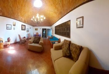 Casa en  Colon Pueblo Magico, Calle Heroes De La Revolución, Centro, Colón, Querétaro, México