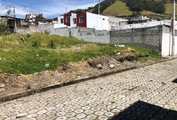 Terreno Comercial en  Calle S46f, Quito, Ecu