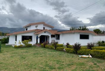 Casa en  28 De Agosto & Jordán, Quito, Ecuador