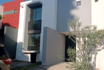 Casa en condominio en  Av Foresta 100, Santa Anita, Jalisco, México