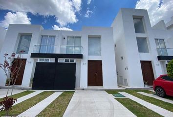 Casa en  Zákia Querétaro, Paseos De Zakia Poniente, Santiago De Querétaro, Querétaro, México