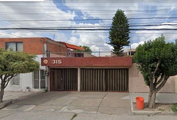 Casa en  Julio Betancourt 315, Las Aguilas 3ra Secc, 78270 San Luis, S.l.p., México