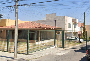 Casa en  C. Leonor Pintado 355, Insurgentes De La Presa, 44820 Guadalajara, Jal., México