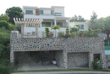 Casa en fraccionamiento en  Circuito Villas De Yautepec, Lomas De Cocoyoc, Morelos, México