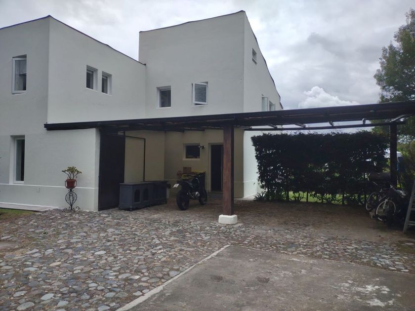 venta Casa en Tumbaco, Quito (Casa 004) icasas.ec