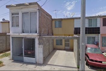 Casa en fraccionamiento en  Argentita 557, Pedregal Del Valle, Torreón, Coahuila De Zaragoza, México